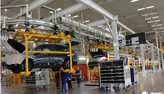 【行業(yè)新聞】相比新能源車漲價(jià) 燃油車騎虎難下